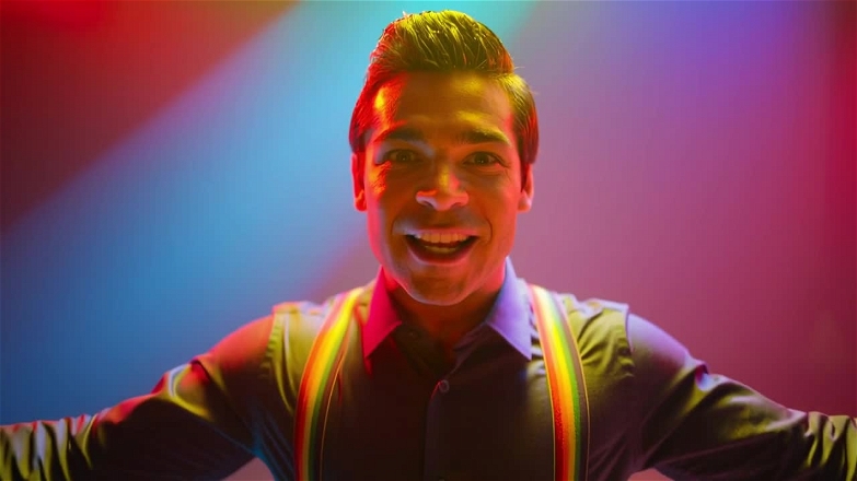 Kling 20251211 Text To Video Close Up   2403 0